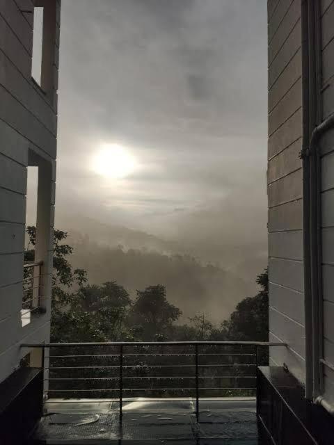 Elenji Vitara Resort Munnar Exterior foto